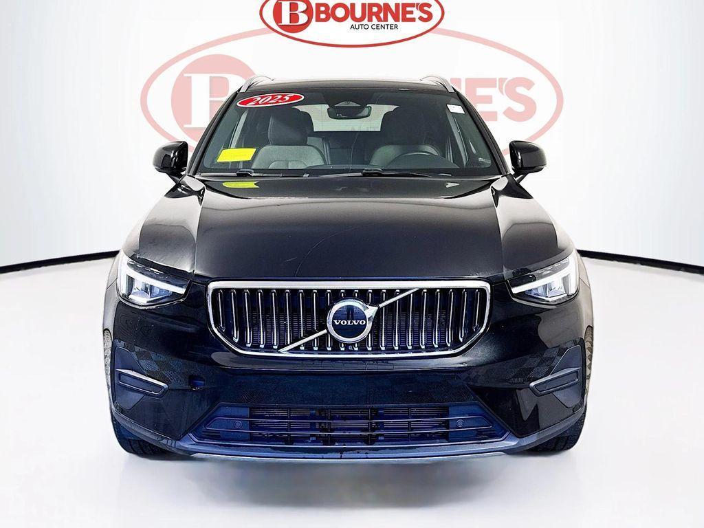 used 2025 Volvo XC40 car, priced at $27,590