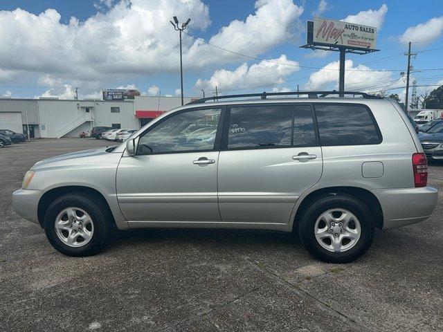 used 2003 Toyota Highlander car, priced at $9,995