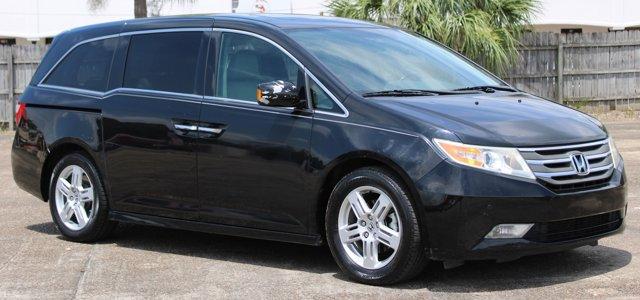 used 2013 Honda Odyssey car, priced at $12,995