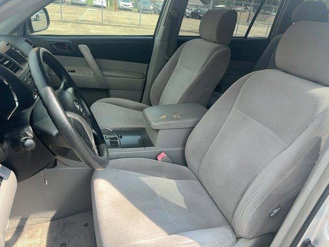 used 2009 Toyota Highlander car, priced at $8,995
