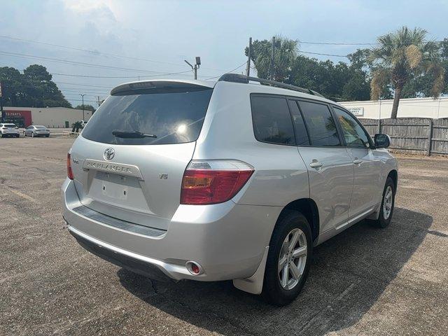 used 2009 Toyota Highlander car, priced at $8,995
