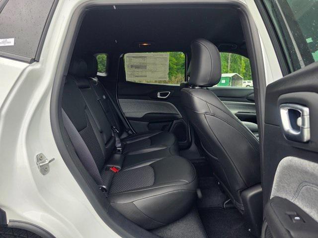 new 2025 Jeep Compass car, priced at $28,119