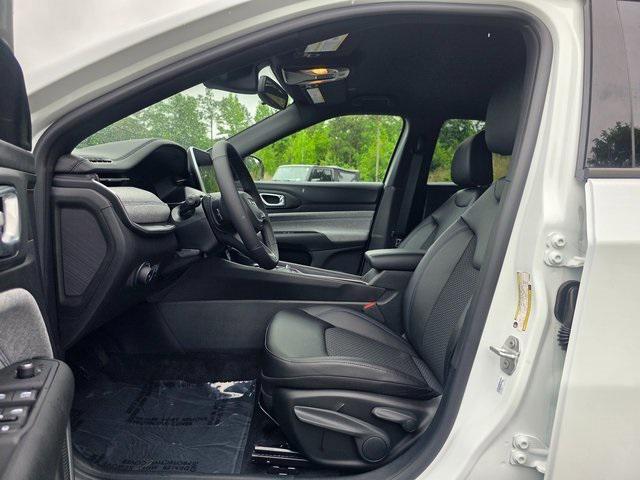 new 2025 Jeep Compass car, priced at $28,119