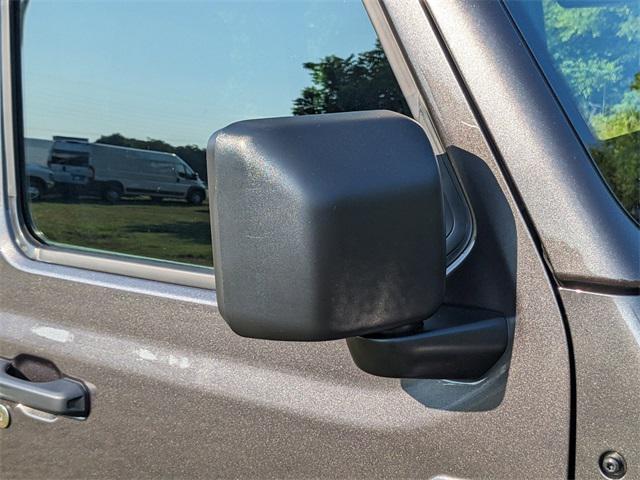 new 2025 Jeep Wrangler car, priced at $54,153