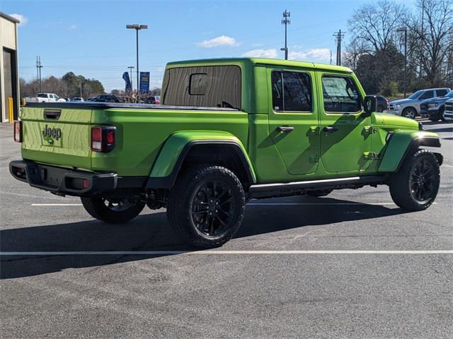 new 2025 Jeep Gladiator car, priced at $42,363