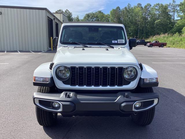 new 2024 Jeep Gladiator car, priced at $38,998