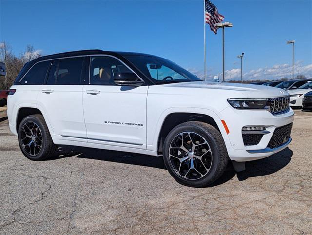 new 2025 Jeep Grand Cherokee car, priced at $67,007