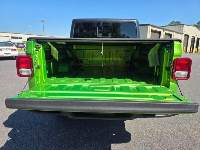 new 2025 Jeep Gladiator car, priced at $46,762
