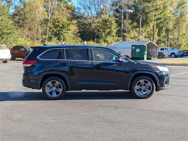 used 2018 Toyota Highlander car, priced at $22,495