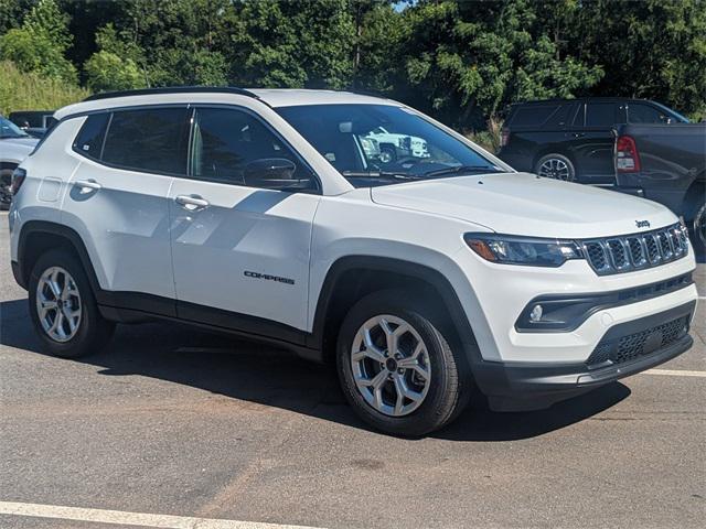 new 2025 Jeep Compass car, priced at $28,499