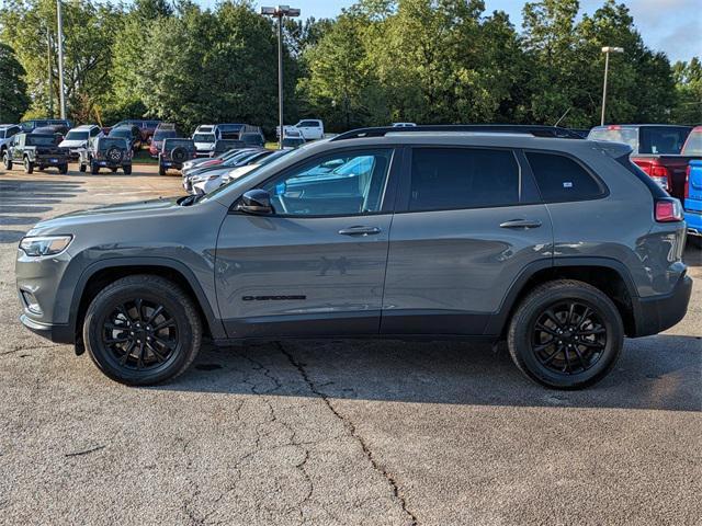 used 2023 Jeep Cherokee car, priced at $22,477