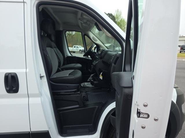 new 2025 Ram ProMaster 2500 car, priced at $50,960
