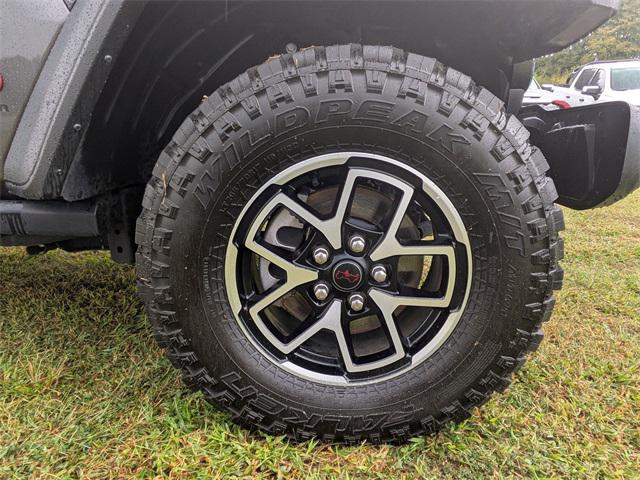 used 2024 Jeep Gladiator car, priced at $44,998