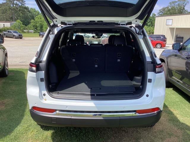 new 2024 Jeep Grand Cherokee car, priced at $48,840