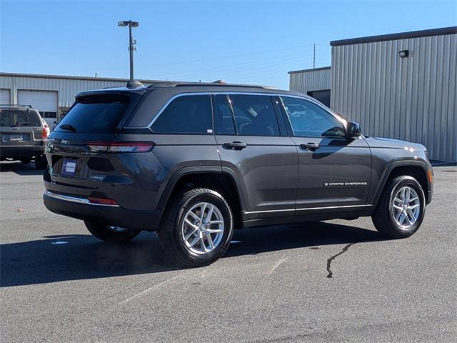 new 2025 Jeep Grand Cherokee car, priced at $37,002