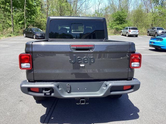 new 2024 Jeep Gladiator car, priced at $41,270