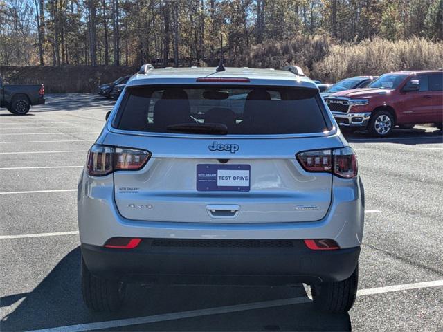 new 2025 Jeep Compass car, priced at $27,646