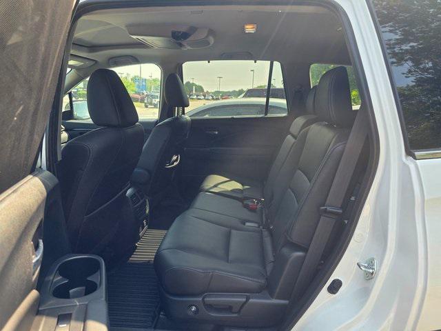 used 2021 Honda Pilot car, priced at $32,699