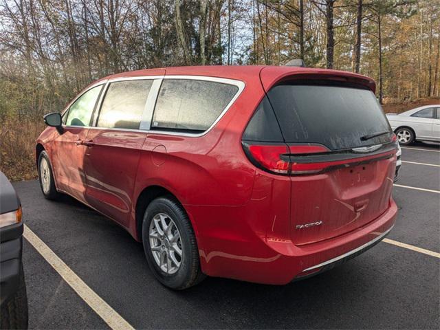 new 2025 Chrysler Pacifica car, priced at $40,719