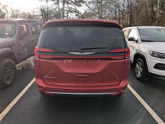 new 2025 Chrysler Pacifica car, priced at $40,719