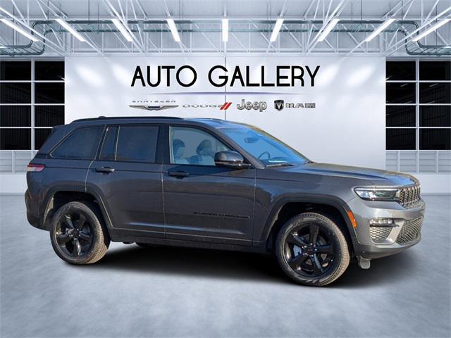 new 2024 Jeep Grand Cherokee car, priced at $44,755