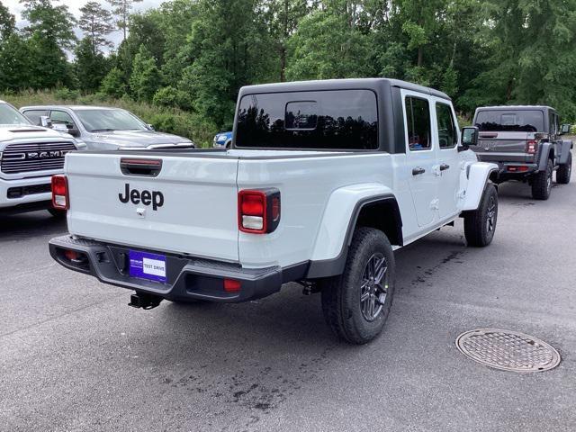new 2024 Jeep Gladiator car, priced at $43,998