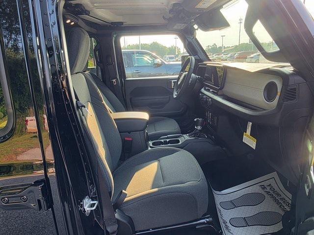 new 2025 Jeep Gladiator car, priced at $46,500