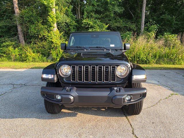 new 2025 Jeep Gladiator car, priced at $46,500