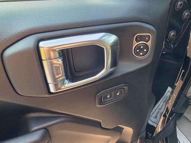 new 2025 Jeep Gladiator car, priced at $46,500