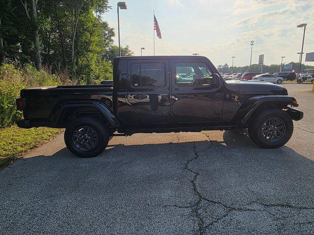 new 2025 Jeep Gladiator car, priced at $46,500