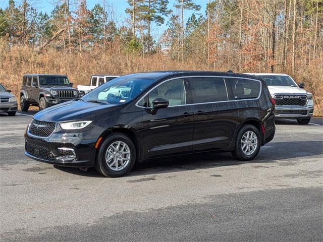 new 2025 Chrysler Pacifica car, priced at $40,273