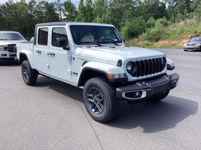 new 2024 Jeep Gladiator car, priced at $37,385