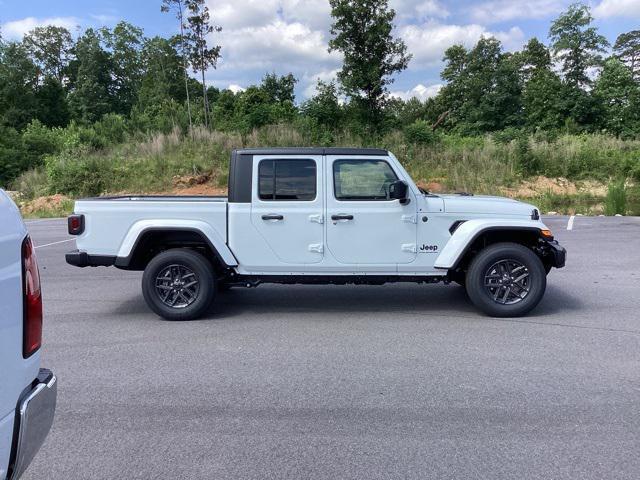 new 2024 Jeep Gladiator car, priced at $37,385