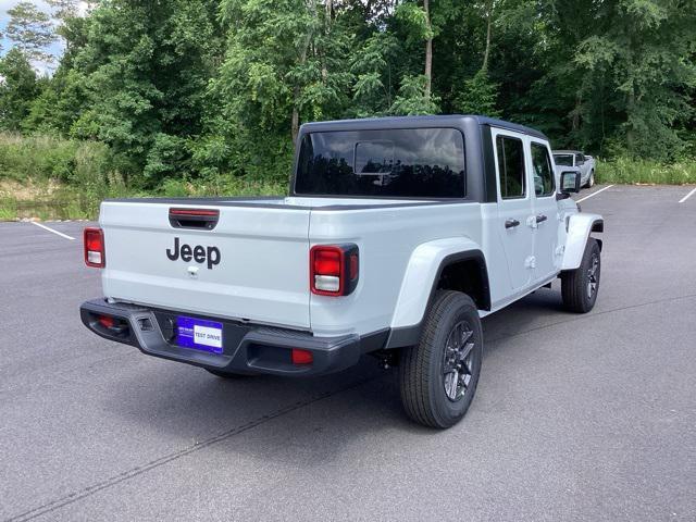 new 2024 Jeep Gladiator car, priced at $37,385