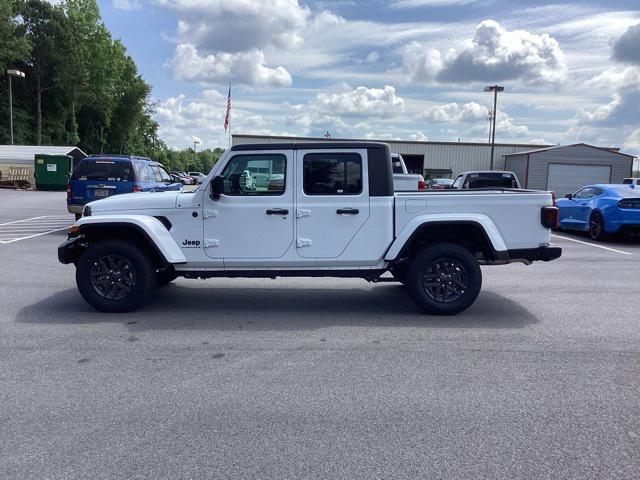 new 2024 Jeep Gladiator car, priced at $37,385