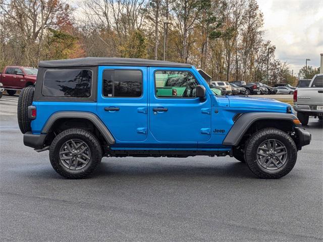 new 2025 Jeep Wrangler car, priced at $43,217