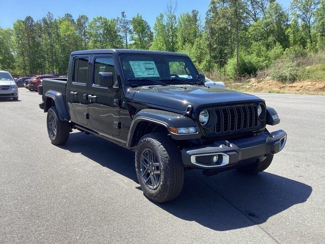 new 2024 Jeep Gladiator car, priced at $41,270