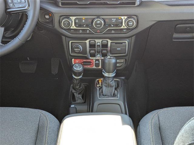 new 2025 Jeep Wrangler car, priced at $46,916