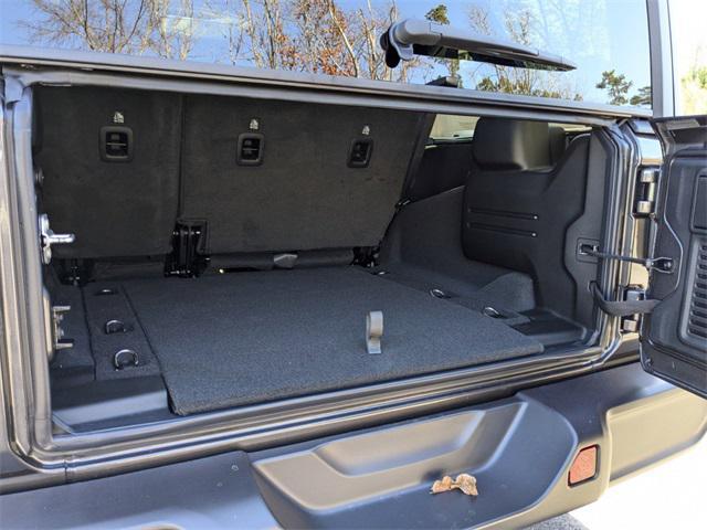 new 2025 Jeep Wrangler car, priced at $46,916