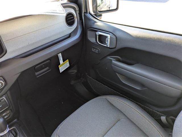 new 2025 Jeep Wrangler car, priced at $46,916