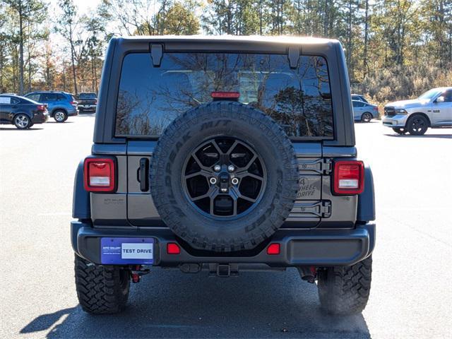 new 2025 Jeep Wrangler car, priced at $46,916