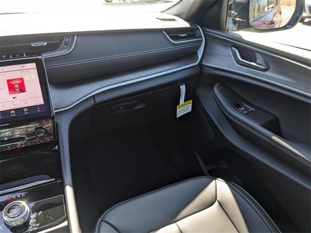 new 2025 Jeep Grand Cherokee L car, priced at $45,548