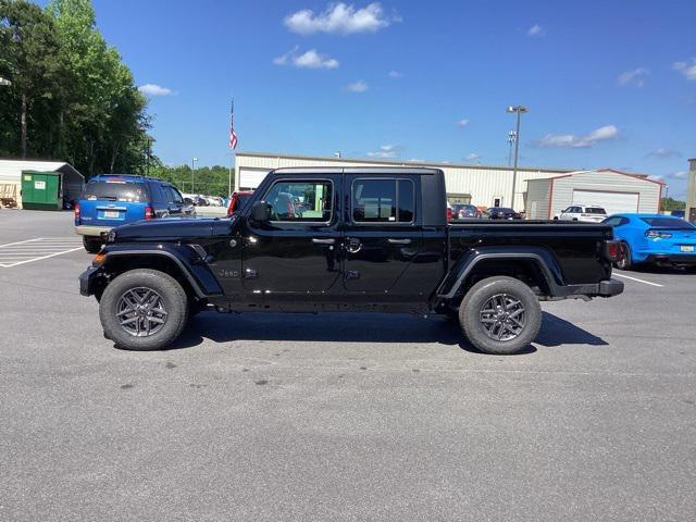 new 2024 Jeep Gladiator car, priced at $41,270