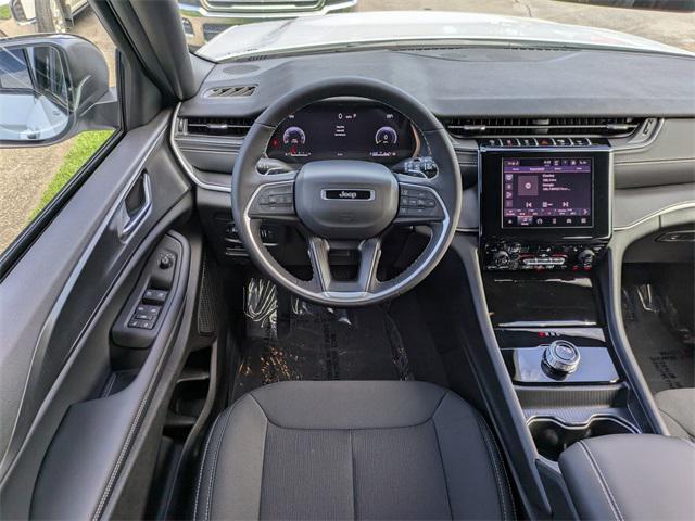 new 2025 Jeep Grand Cherokee car, priced at $36,928