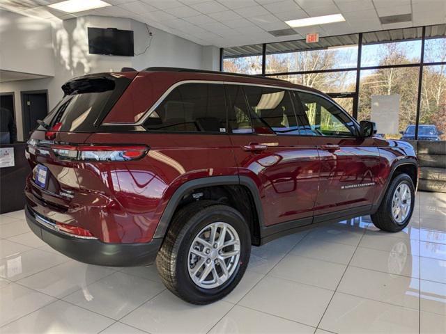 new 2025 Jeep Grand Cherokee car, priced at $37,002