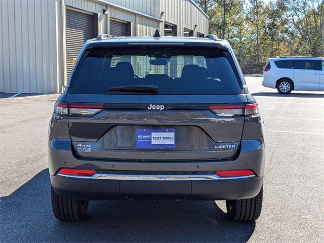 new 2024 Jeep Grand Cherokee car, priced at $44,625