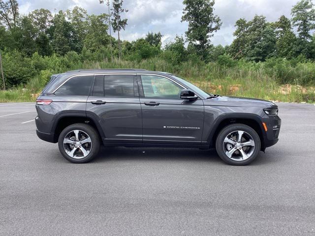 new 2024 Jeep Grand Cherokee car, priced at $55,435