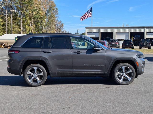 new 2024 Jeep Grand Cherokee car, priced at $44,625