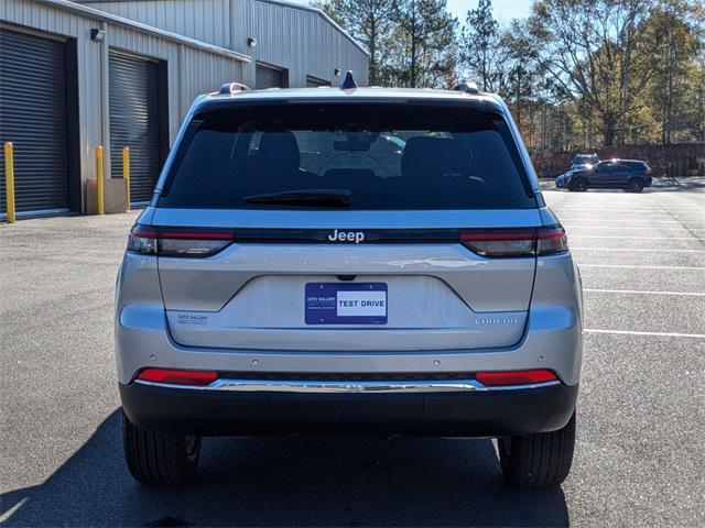 new 2025 Jeep Grand Cherokee car, priced at $37,002