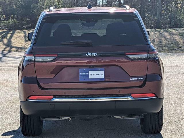 new 2025 Jeep Grand Cherokee car, priced at $40,578